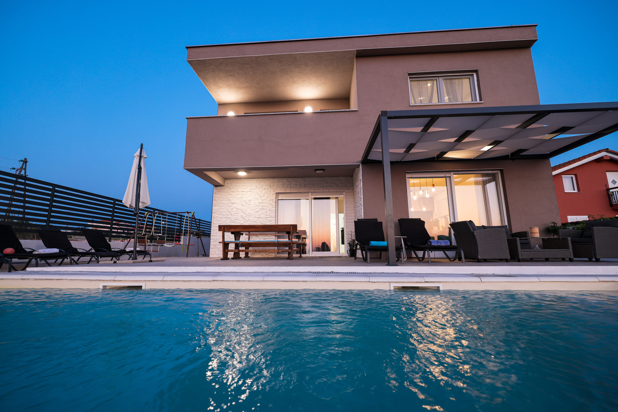 Villa Carmen night
